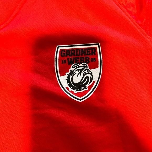 NWT Under Armour Women’s sz Medium quarter zip pullover sweater - Picture 9 of 9